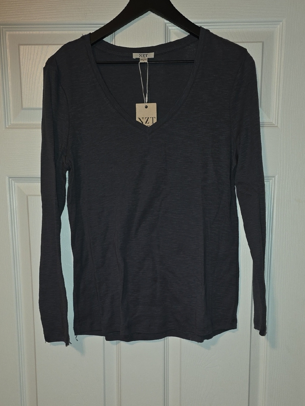 NIC+ZOE Charcoal V-Neck Long-Sleeve Tee